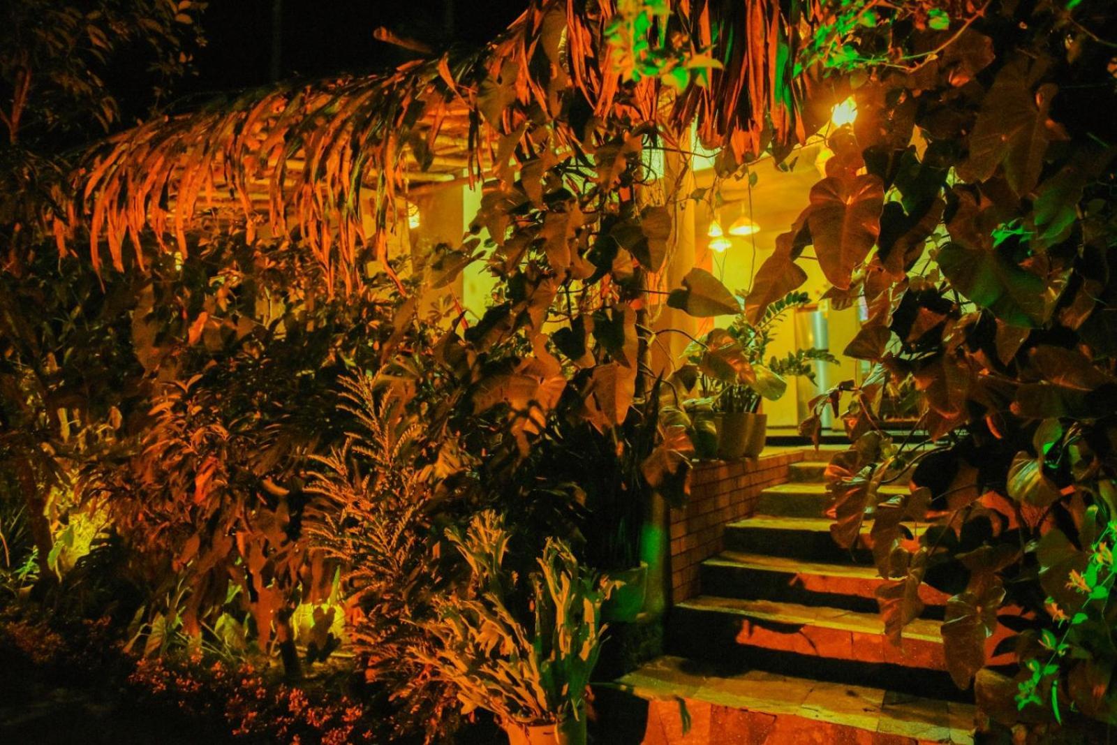 Ella Brown House Hotel Екстериор снимка